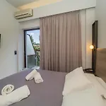 酒店 Finikounda Hotel 2*