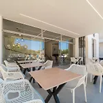 酒店 Finikounda Hotel 2*