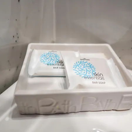 Finikounda Hotel 菲尼孔塔