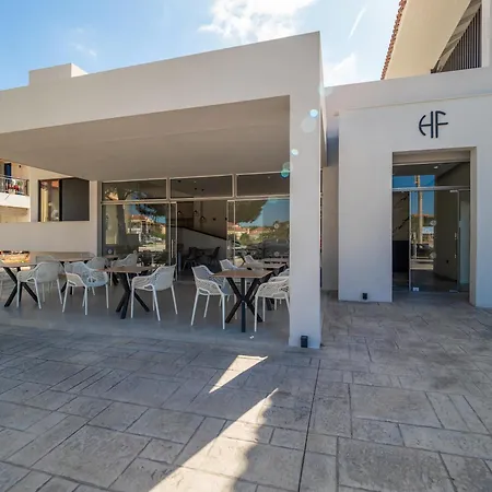 Finikounda Hotel