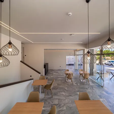 Finikounda Hotel 2* فينيكونتا